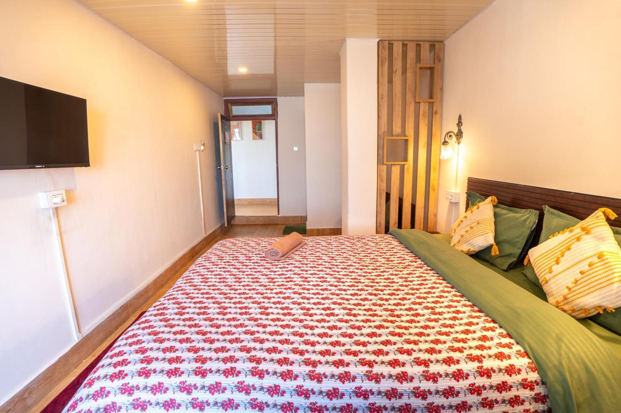 Monratino Himadrie -2 Mins Walk From Mall Road - All Rooms Have Kanchenjunga Mountain View Νταρτζίλινγκ Εξωτερικό φωτογραφία